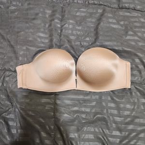 Victoria Secret Bombshell Strapless Bra 32D